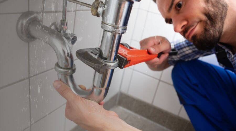 Professional tankless water heater installation in House Springs, MO
